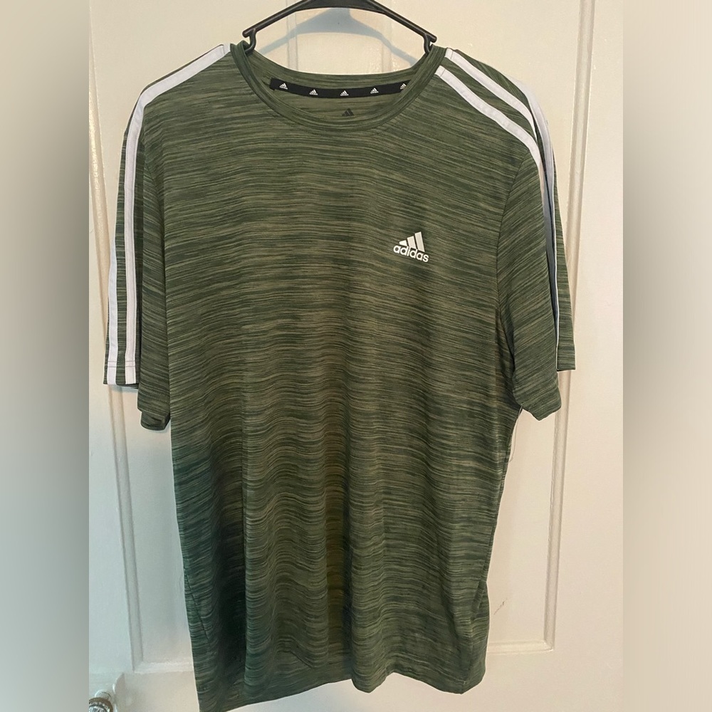 Adidas T-Shirt Size L